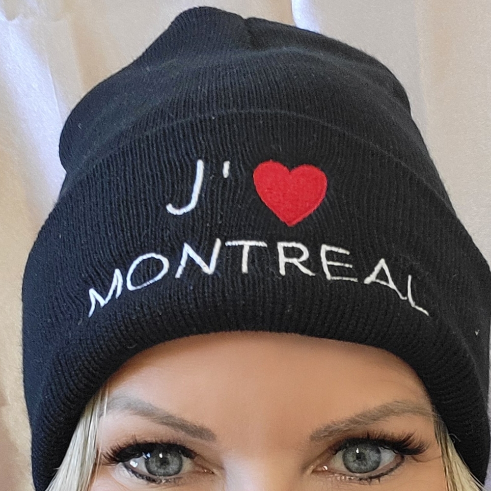 New J'❤️ MONTREAL black beanie